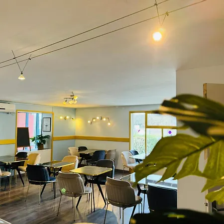 Hotel Kyriad Toulouse Sud - Roques (Haute-Garonne)