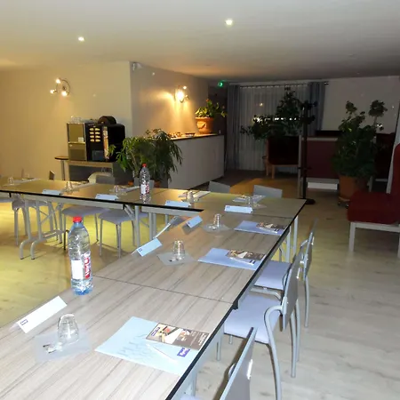 Kyriad Toulouse Sud - Szálloda 3*