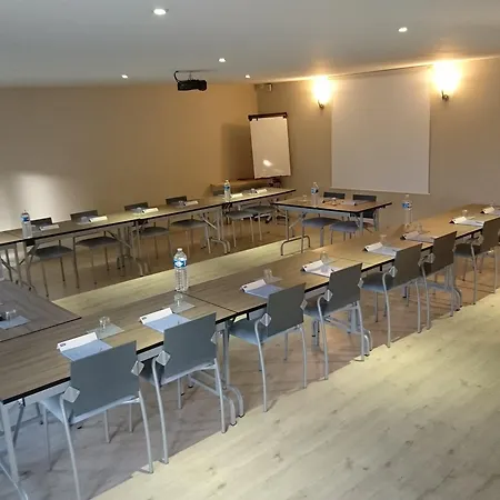 Kyriad Toulouse Sud - 3* Roques (Haute-Garonne)