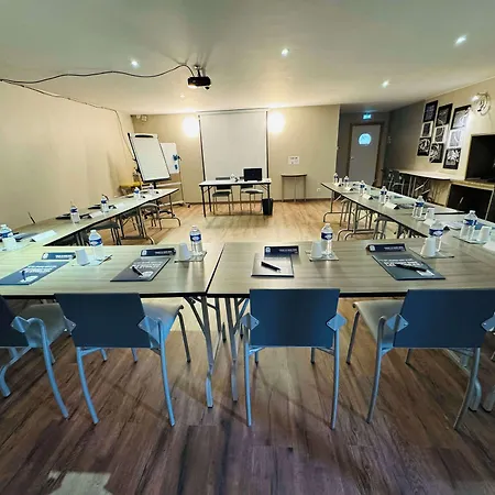 Kyriad Toulouse Sud -